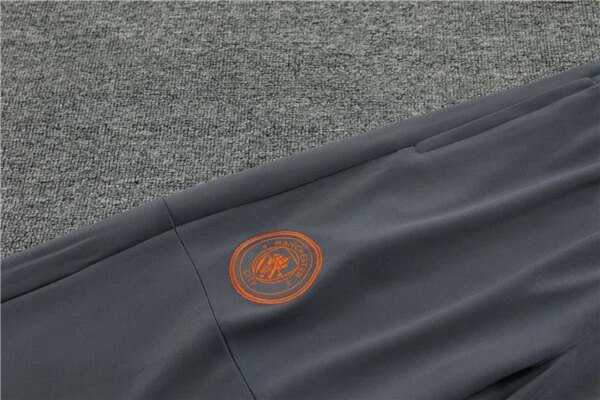 23-24 Manchester City Grey Training Suit - Image 9