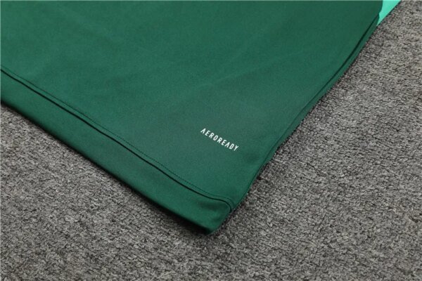 23-24 Manchester United Green Training Suit - Image 4