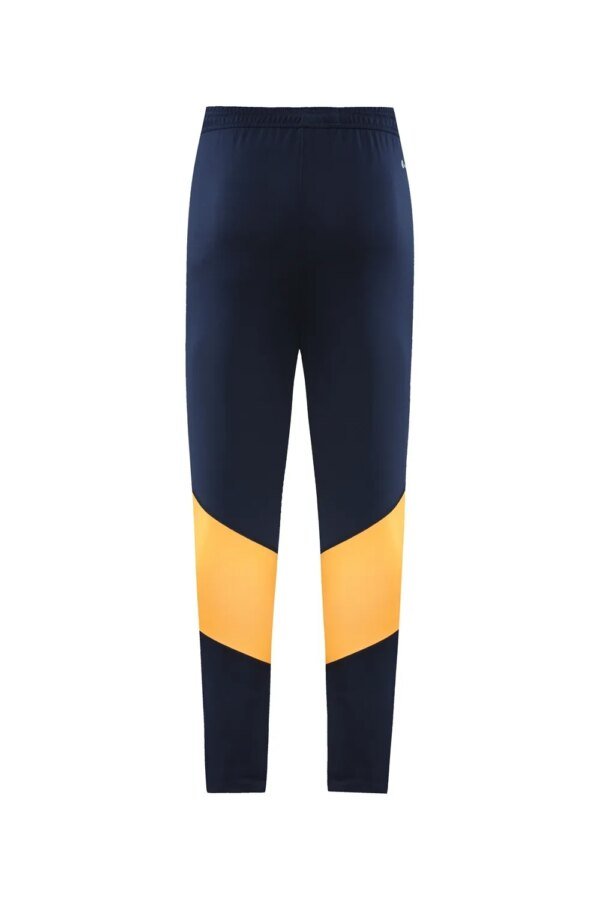 23-24 Manchester United Training Suit - Image 14