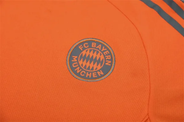 25-26 Bayern Munich Short Sleeve Training Suit - Image 7