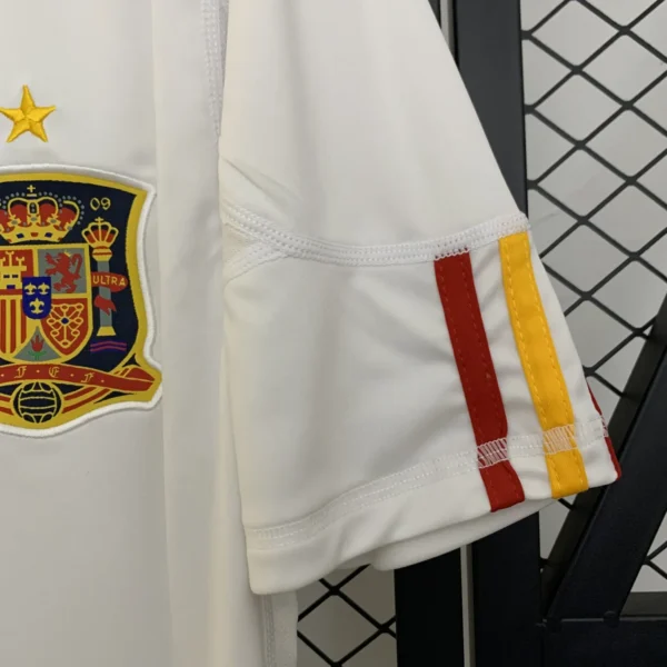 Spain Away Kit Retro 2011 - Image 6