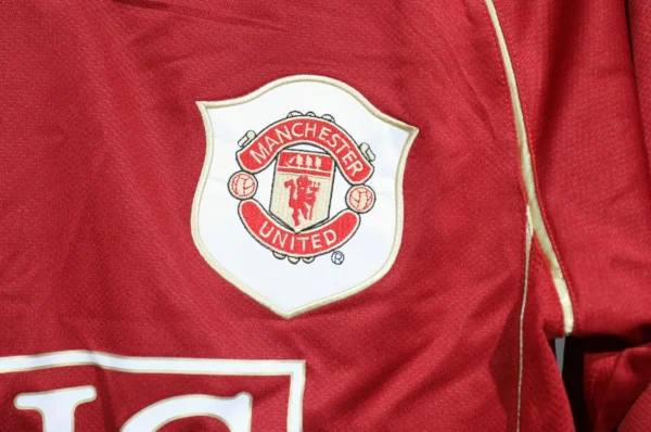 Manchester United Home Long Sleeve Kit Retro 08-09 - Image 9