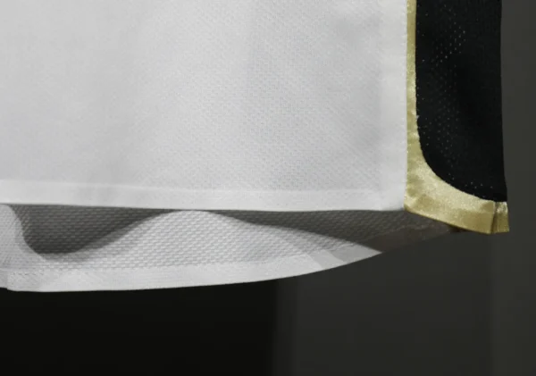 Manchester United Away Kit Retro 06-07 - Image 4
