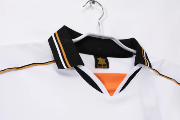 Valencia Home Kit Retro 99-00 - Image 3