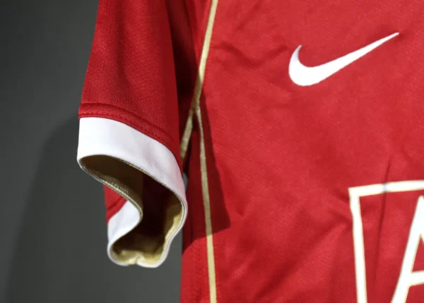 Manchester United Home Long Sleeve Kit Retro 08-09 - Image 5