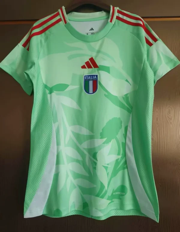 2025 Italy Green Kit For Woman