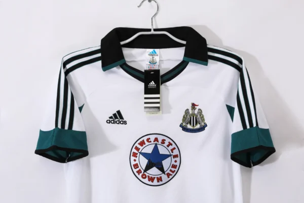 Newcastle United Away Kit Retro 1999-2000 - Image 3