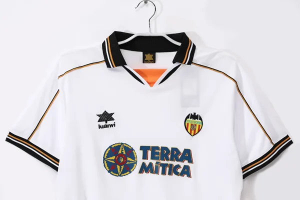 Valencia Home Kit Retro 99-00 - Image 2